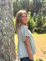 Load image into Gallery viewer, Ellington Blouse :: S-L

