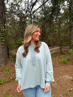 Load image into Gallery viewer, Skye Embroidered Henley :: S-L
