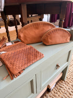 Load image into Gallery viewer, Blossom Leather Toiletry Bag
