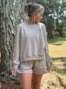 Mallorie Sweatshirt :: S-L