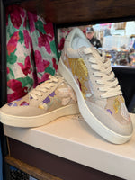 Load image into Gallery viewer, Tammi Floral Sneakers :: 6-10
