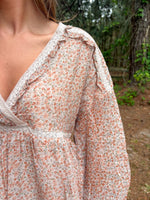 Load image into Gallery viewer, Atlas Floral Blouse :: S-L
