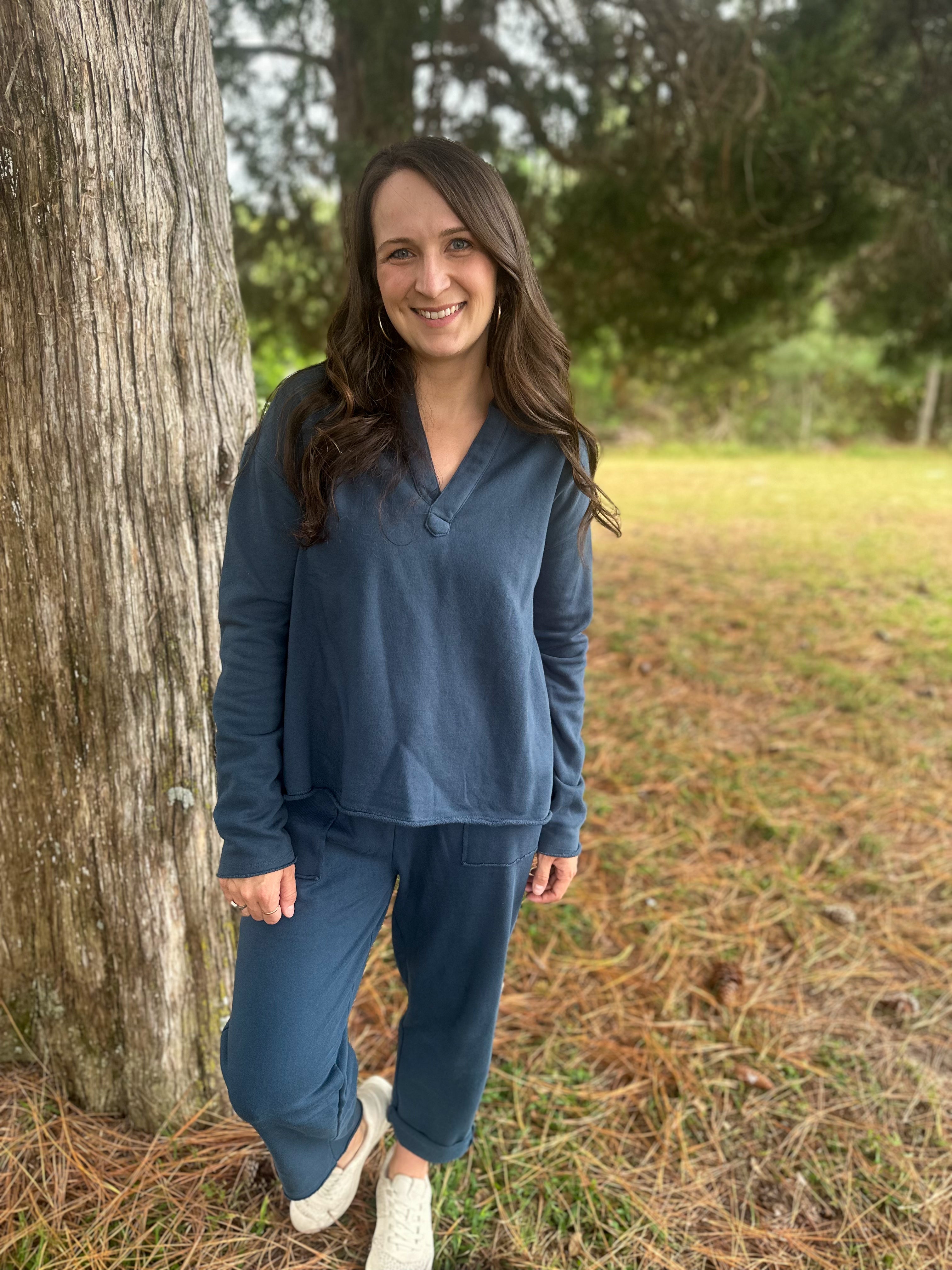 Malibu Sweatshirt :: Navy :: S-L