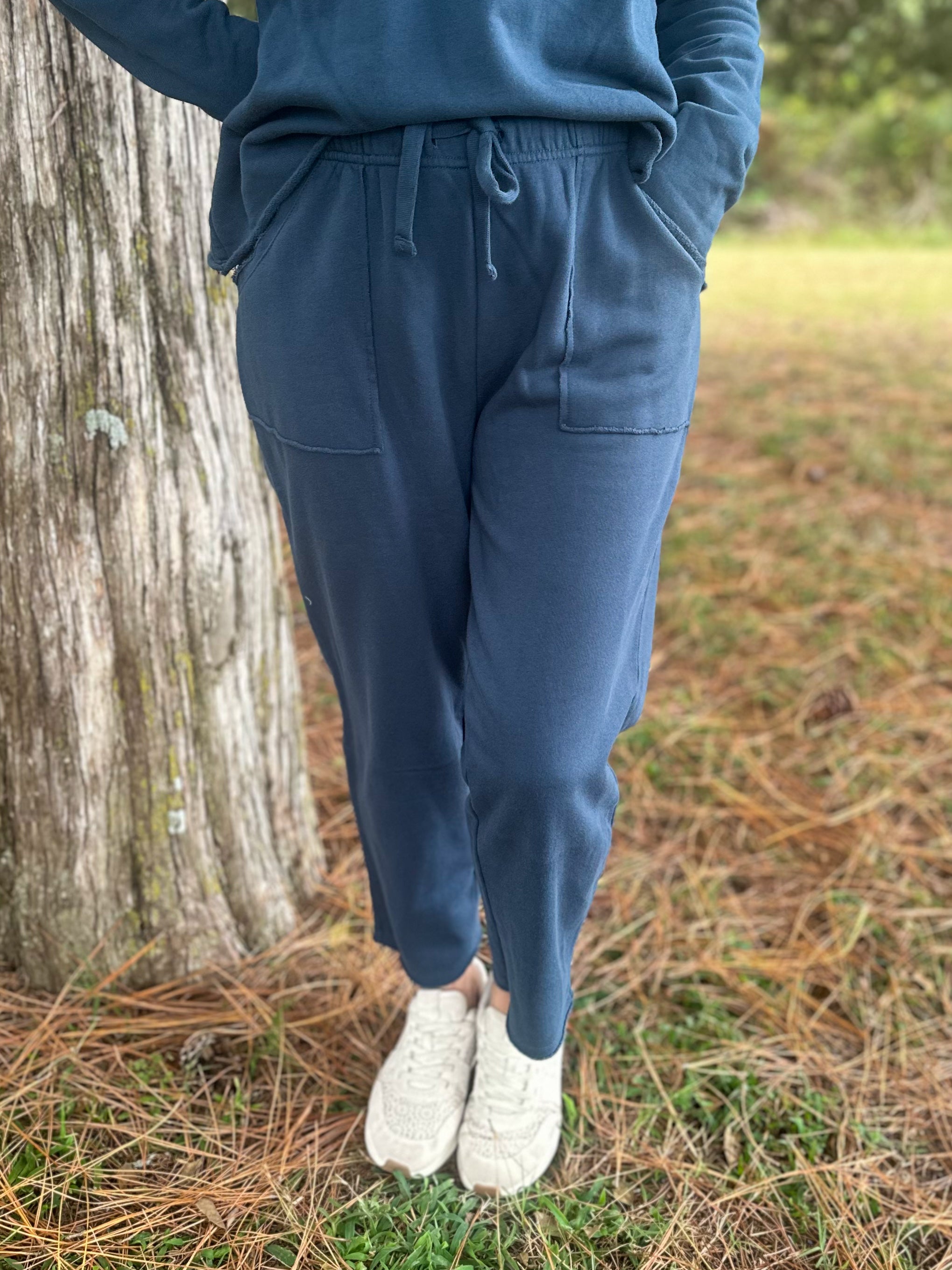 Malibu Sweatpants :: Navy :: S-L