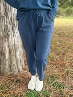 Load image into Gallery viewer, Malibu Sweatpants :: Navy :: S-L
