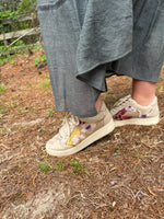 Load image into Gallery viewer, Tammi Floral Sneakers :: 6-10
