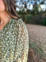 Load image into Gallery viewer, Kelly Floral Blouse :: S-L
