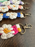 Load image into Gallery viewer, Floral Macrame Keychain
