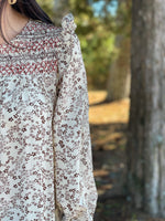 Load image into Gallery viewer, Autumn Blouse :: 1X &amp; 2X
