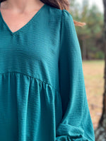 Load image into Gallery viewer, Evergreen Blouse :: M, XL &amp; 1X
