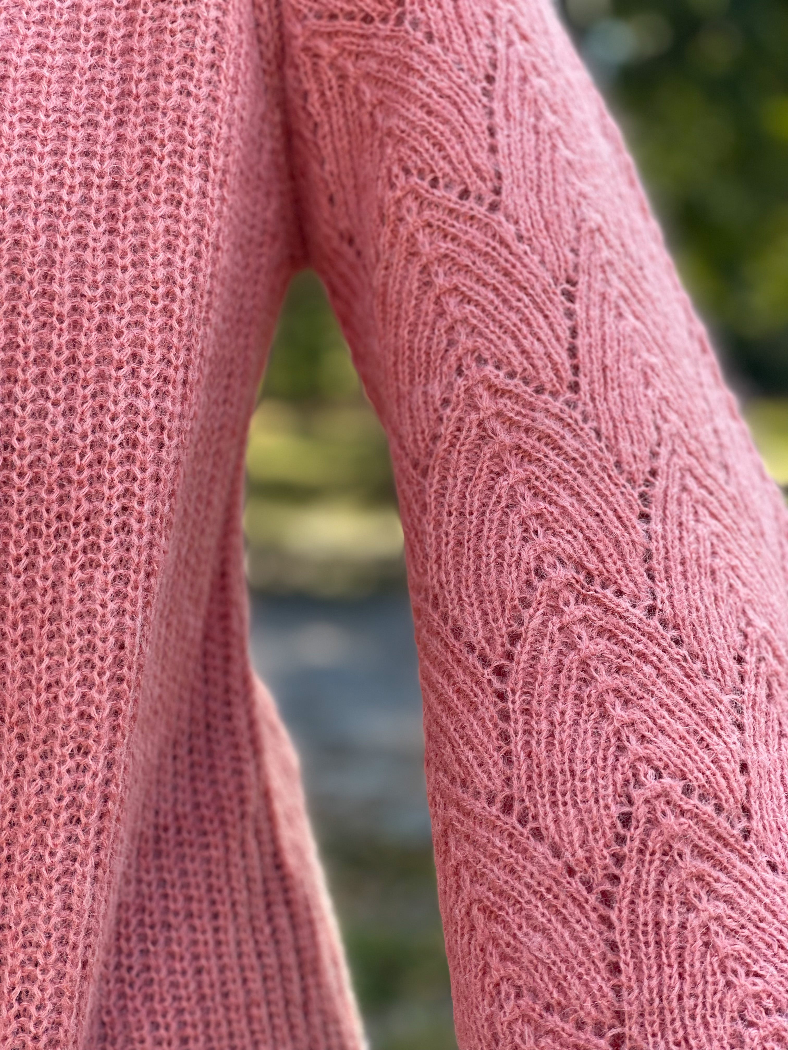 April Sweater :: 1X